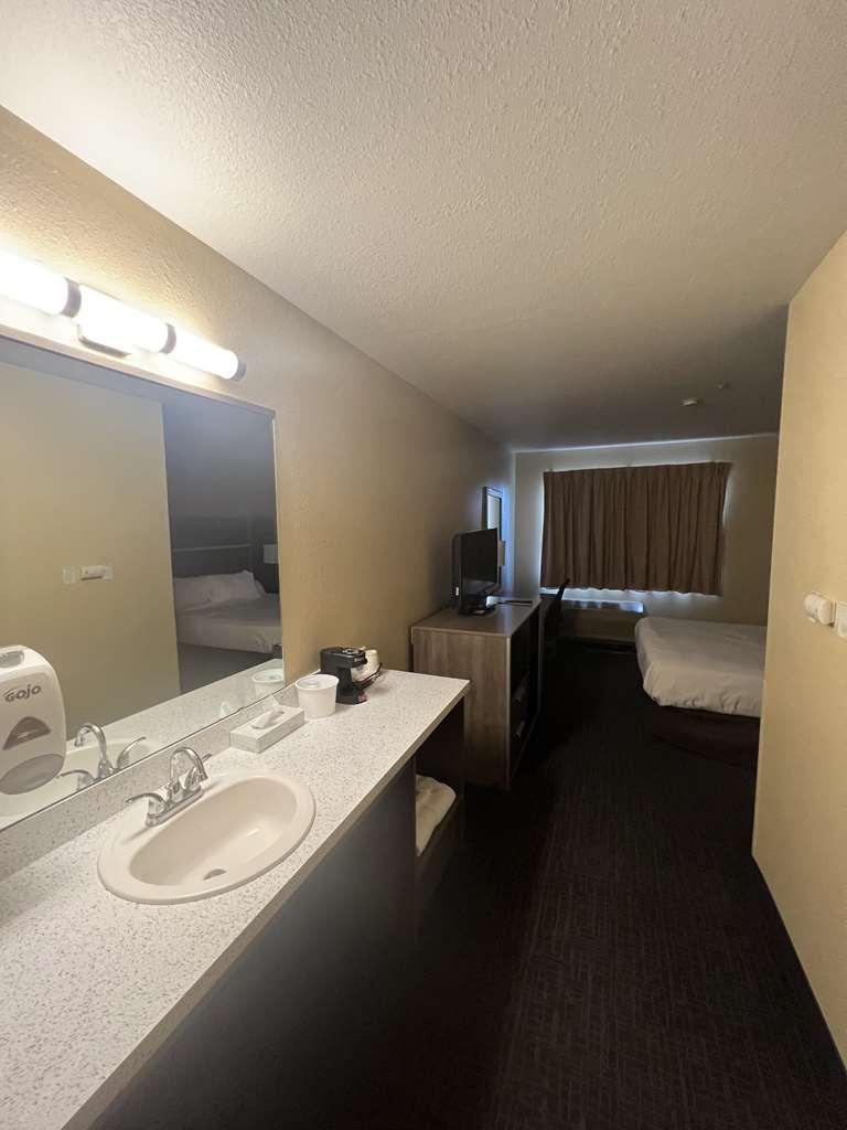 Surestay Hotel By Best Western Wells Room photo
