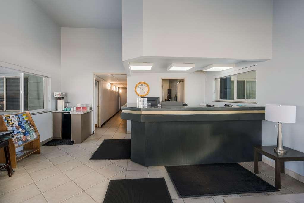 Surestay Hotel By Best Western Wells Interior photo